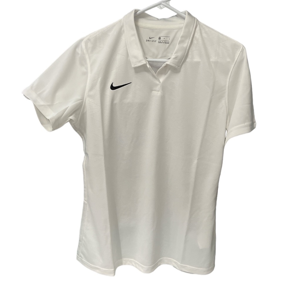 NWT FTBLL SOCCER SHIRT/Women’s /Size Large ⚽️🥅🏟️
